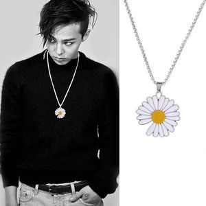 K-pop G-dragon Peaceminusone Daisy Cute Pendant Necklace 70cm